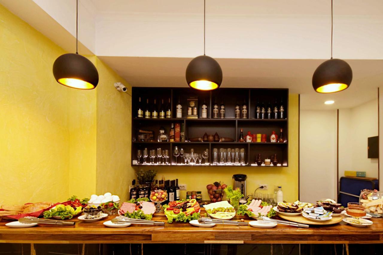 Tbilisi Check In Hotel Ngoại thất bức ảnh