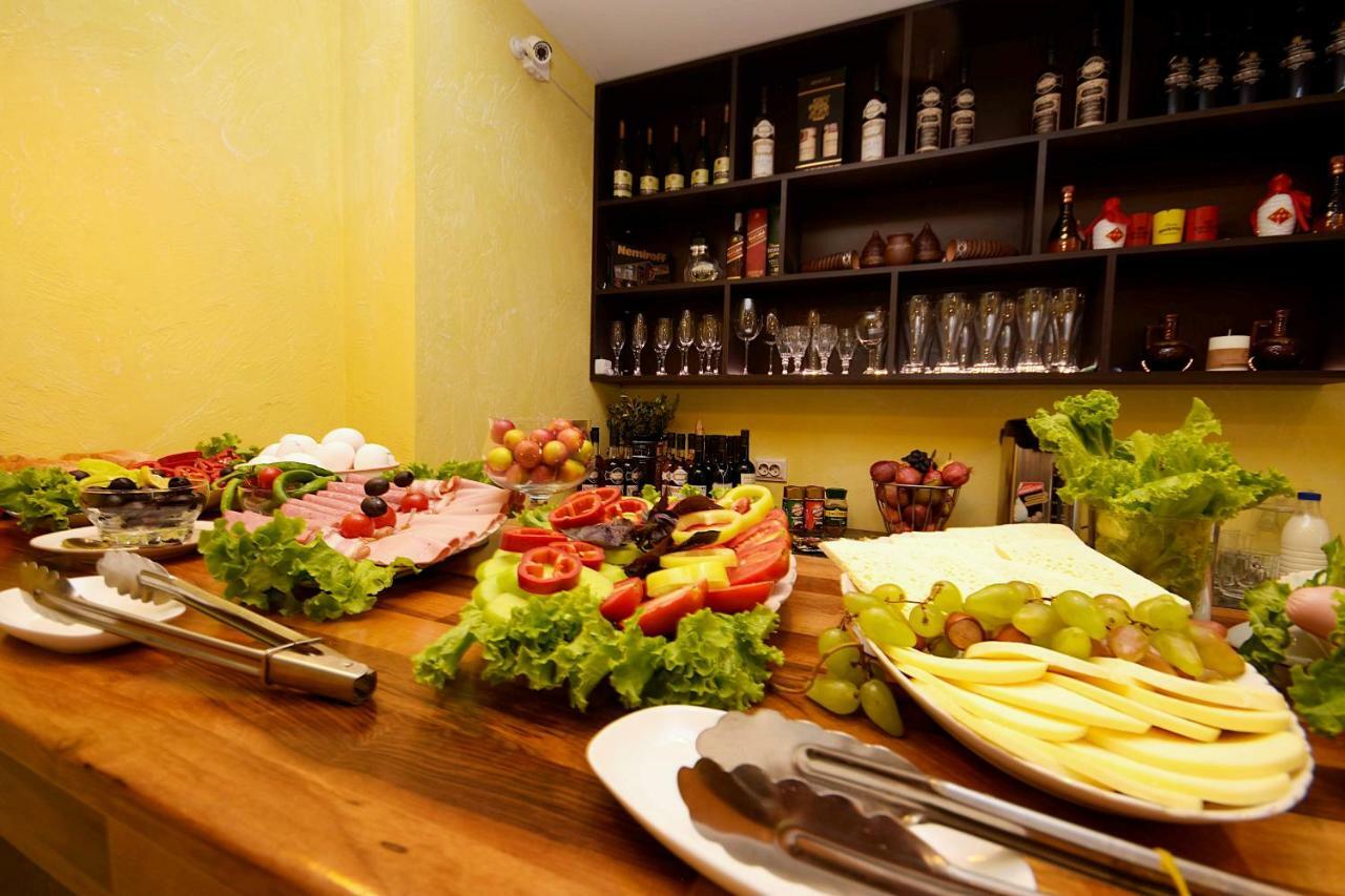 Tbilisi Check In Hotel Ngoại thất bức ảnh