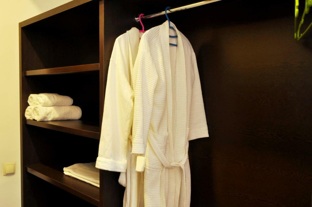 Tbilisi Check In Hotel Ngoại thất bức ảnh